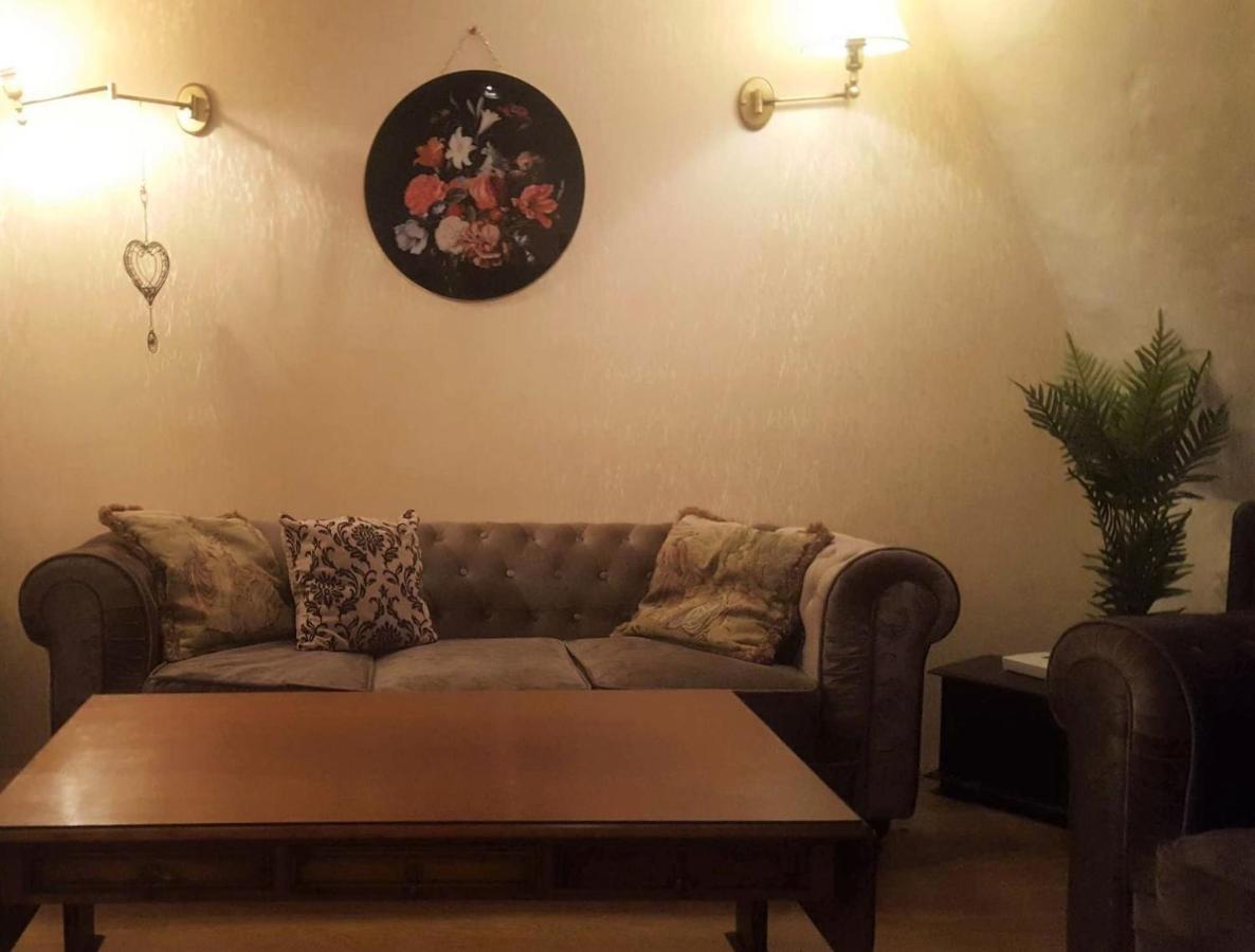 Cozy Old Town Historic House Apartment Tallinn Exterior photo