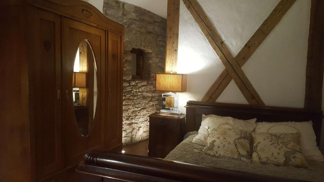 Cozy Old Town Historic House Apartment Tallinn Exterior photo