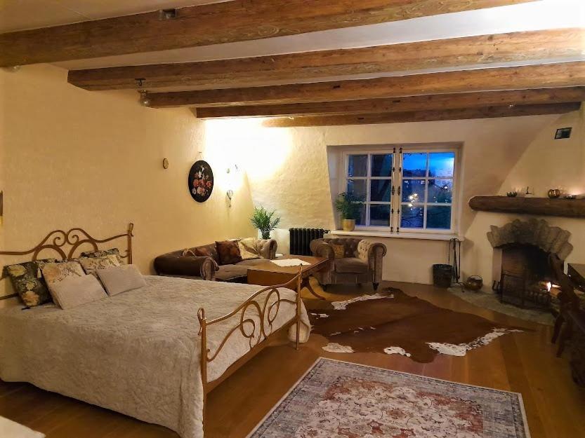Cozy Old Town Historic House Apartment Tallinn Exterior photo